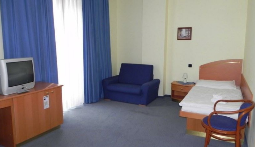 HOTEL RŮŽE Karlovy Vary - dvoulůžkový